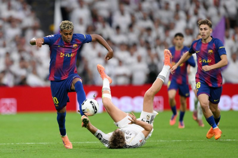 Yamal là niềm hy vọng của Barcelona